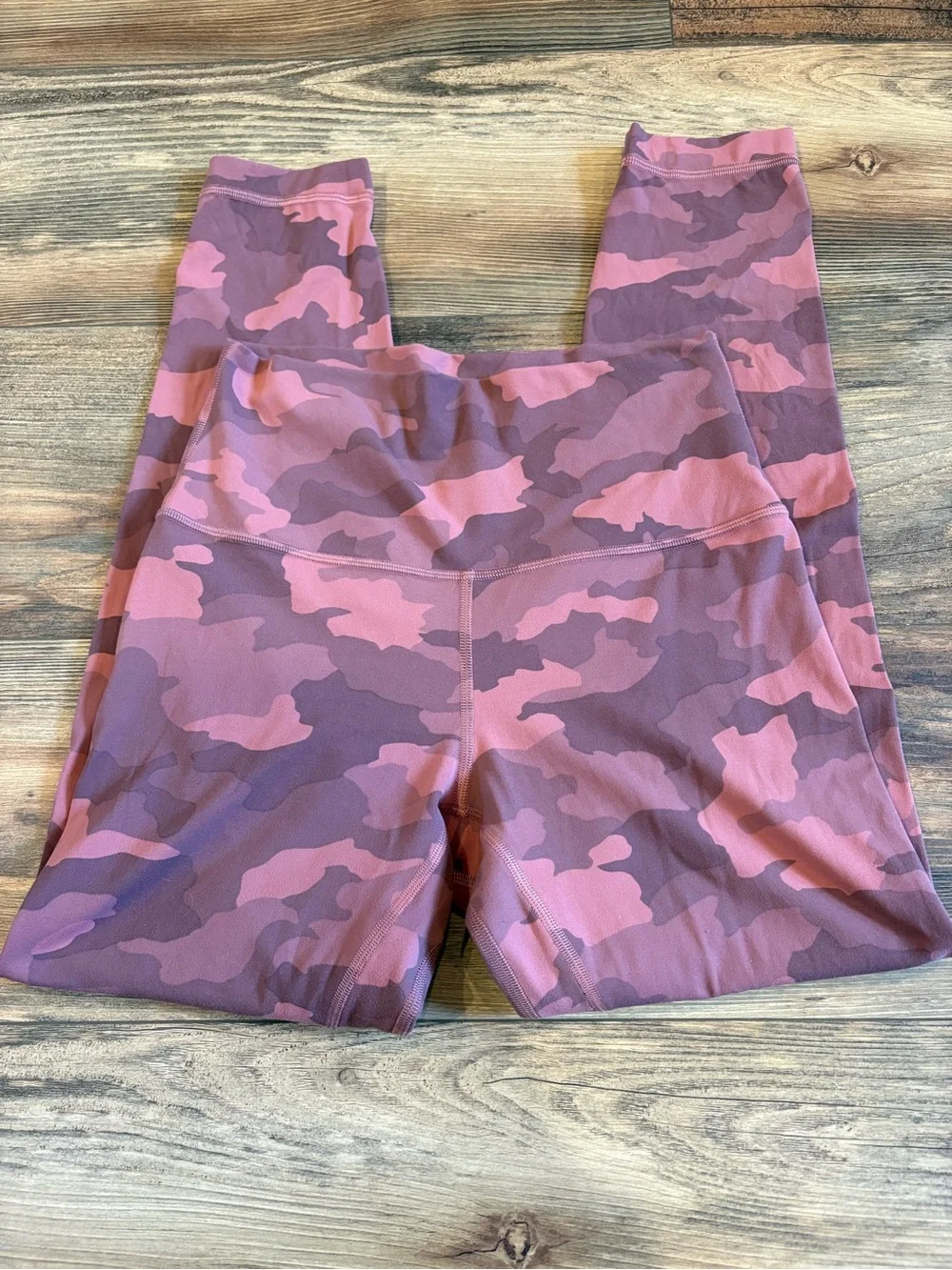 Lululemon Align High-Rise Pant 25” Pink/Mauve/Purple Camo women’s size 6